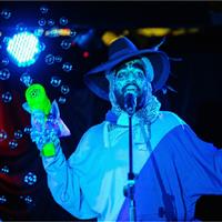 Muhammad OIW 2018 Bubbles Blue