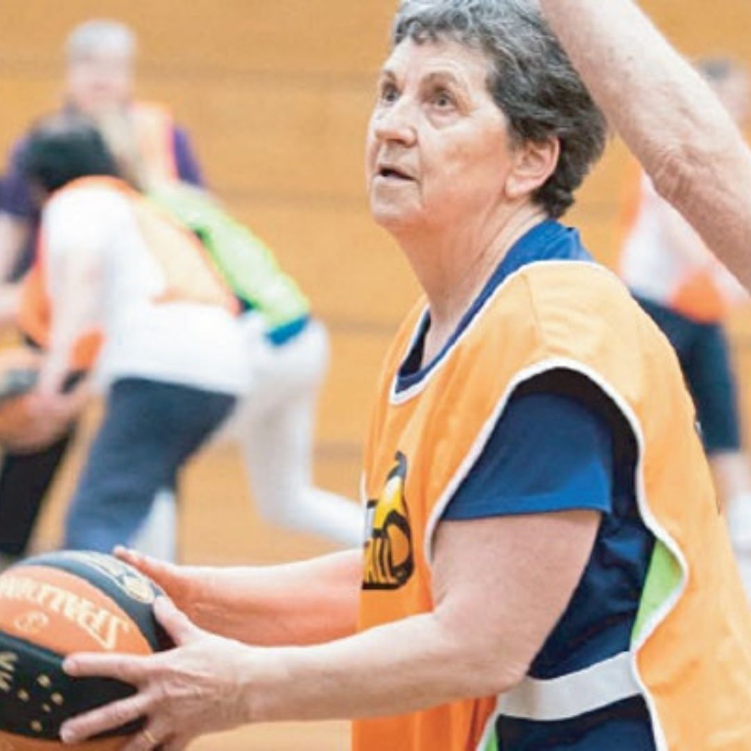walking basketball seniors festival 
