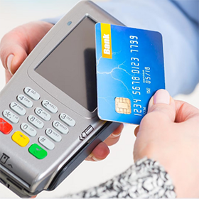 Credit card tapping on EFTPOS machine