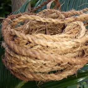 String warura