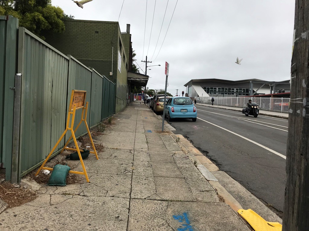 Sydenham station East Side Pavement2