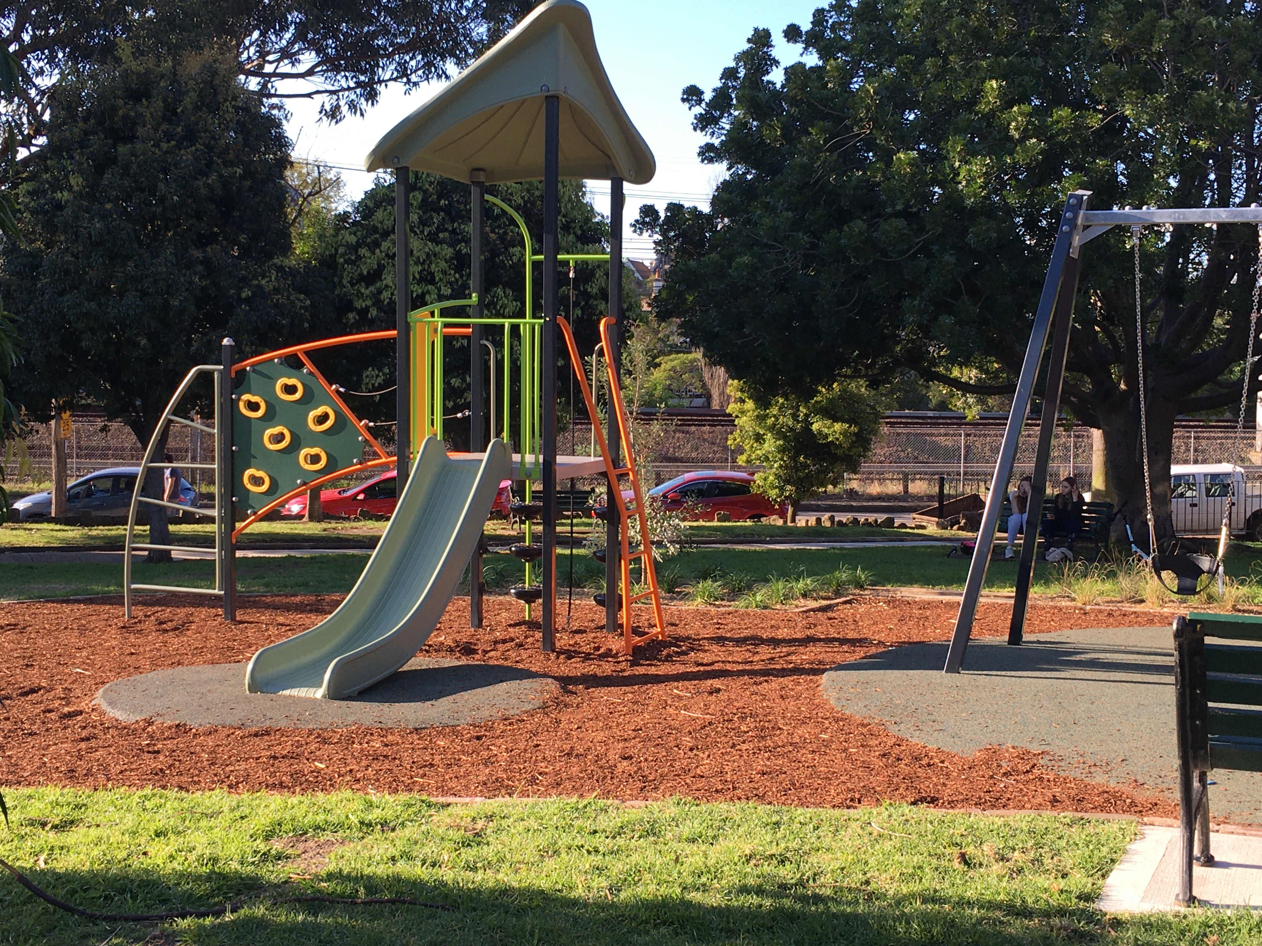 Crammond - People in park