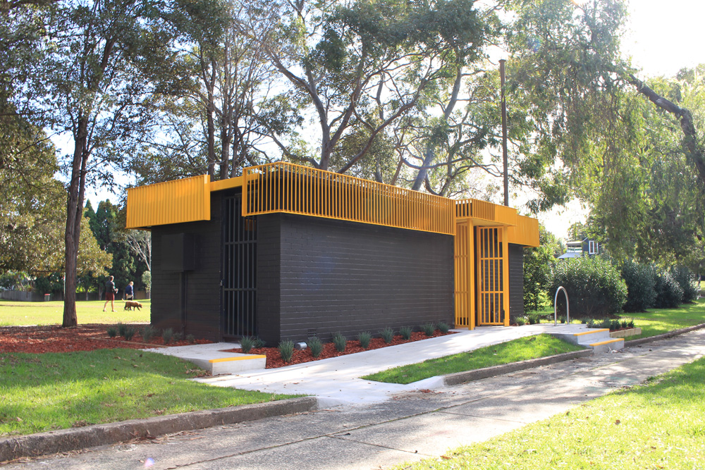 War Memorial Park toilet block