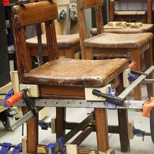 0_9282_07Nov2023094002_FurnitureRepair_Hero.jpg