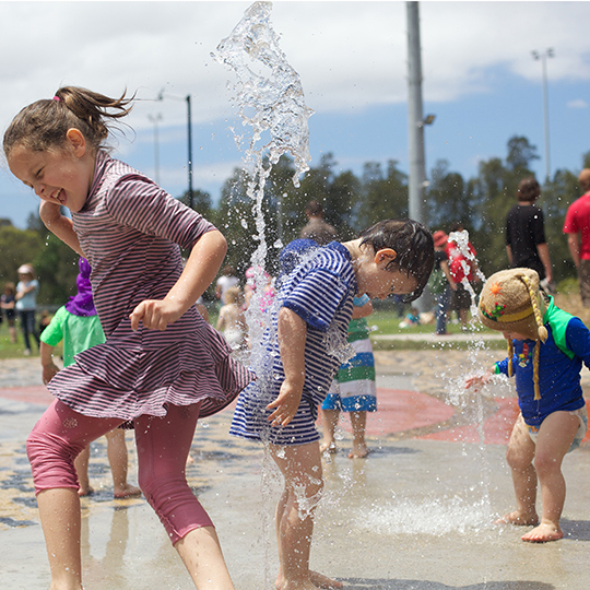 Disco omringen Hoorzitting Steel Park Waterplay Park - Inner West Council