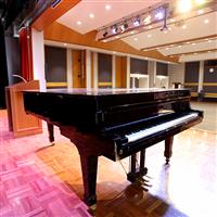 Ashfield Town Hall piano 