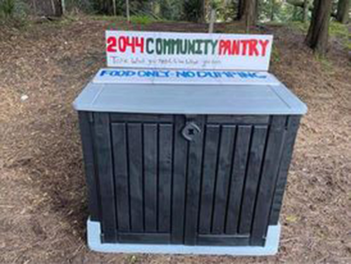 2044 Community pantry