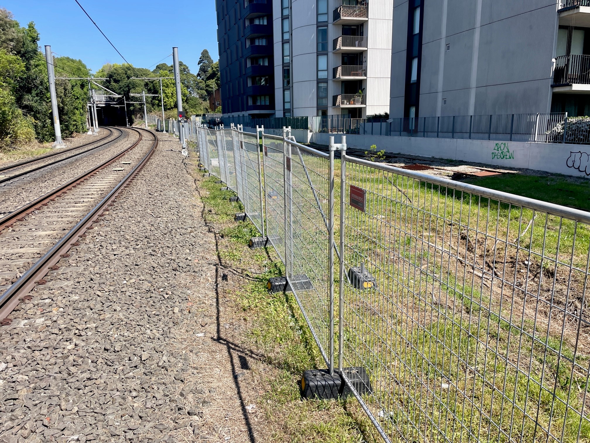 Lewisham West temp fence 2