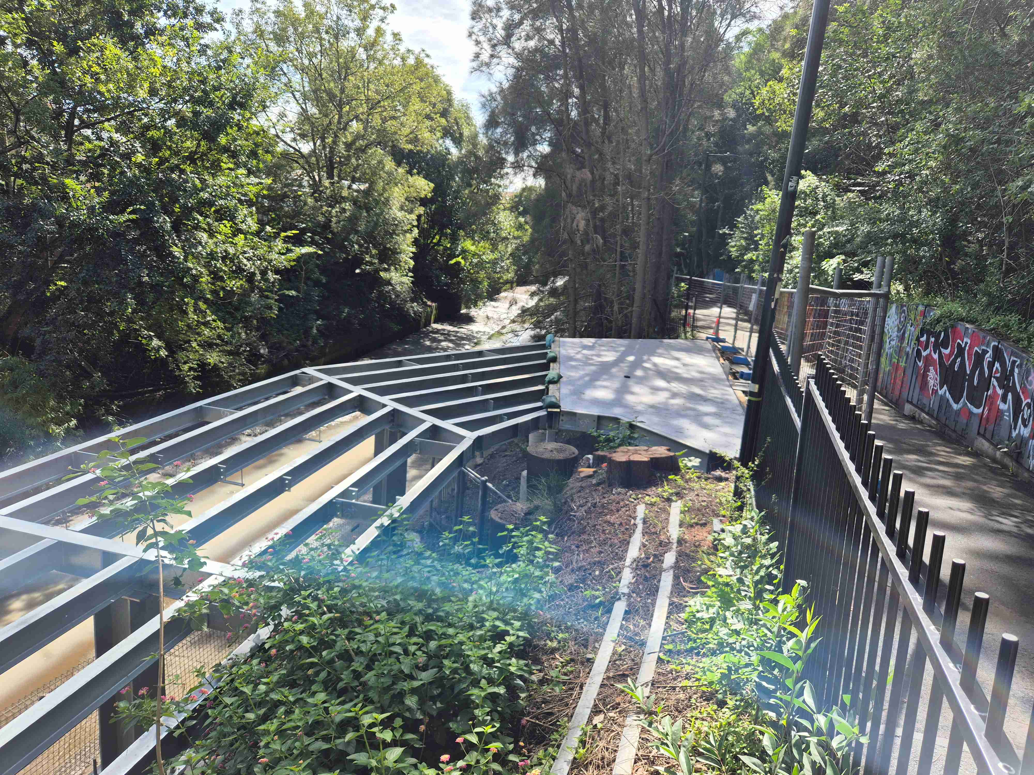 GreenWay cantilevered path meeting existing path Parra Rd 6 May 2025