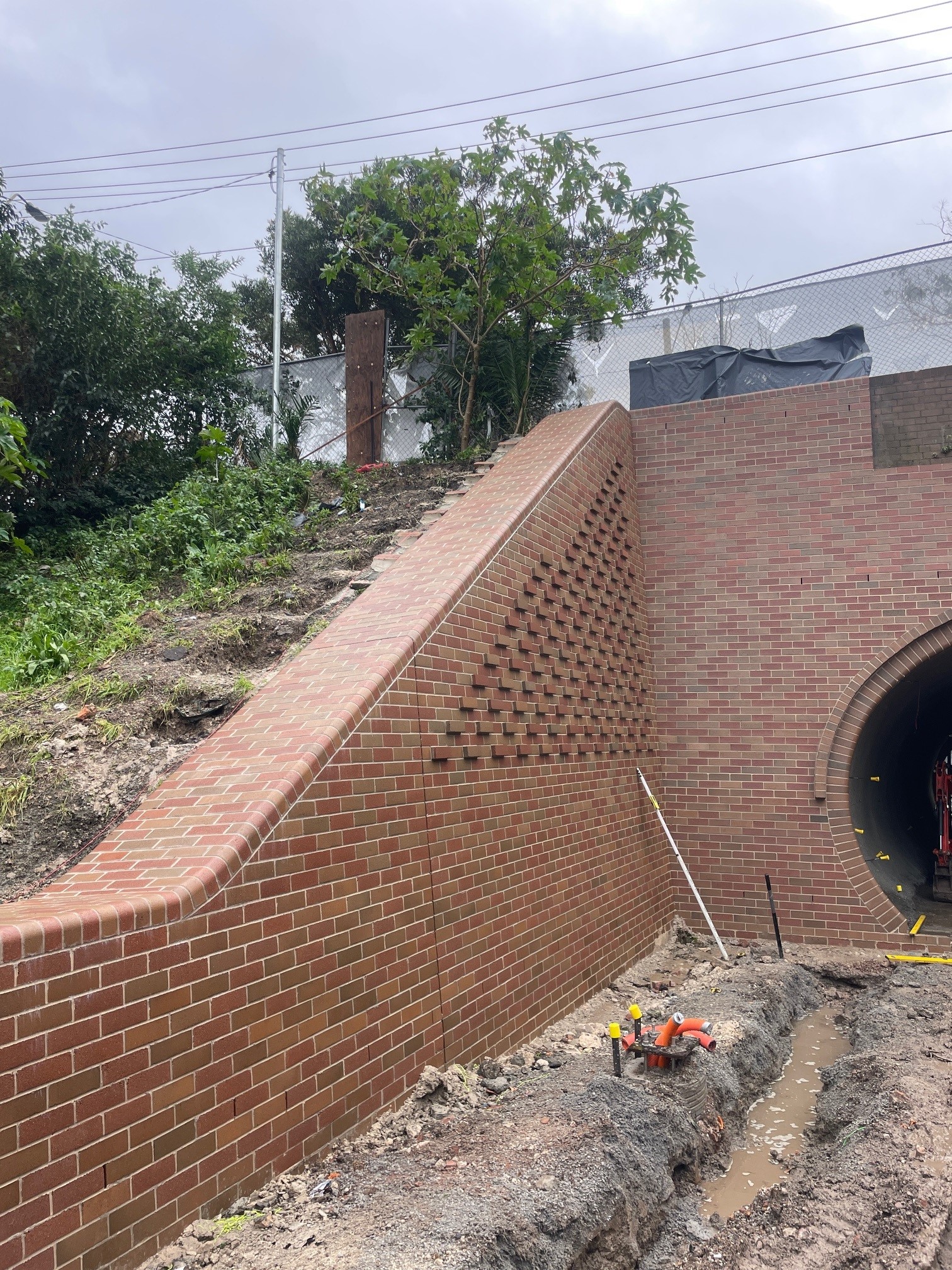 LW Longport St tunnel brickwork 2 July 2025